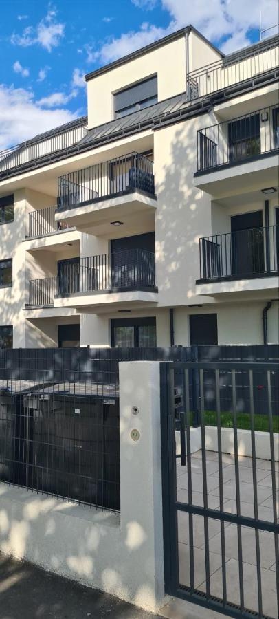 Top Apartments Kaiserebersdorf Vienna Luaran gambar
