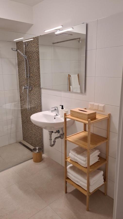 Top Apartments Kaiserebersdorf Vienna Luaran gambar