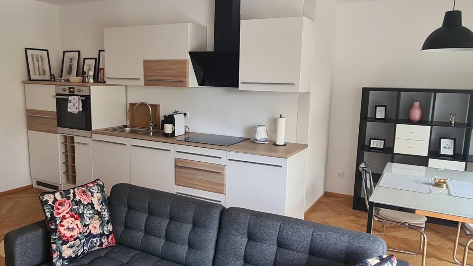 Top Apartments Kaiserebersdorf Vienna Luaran gambar