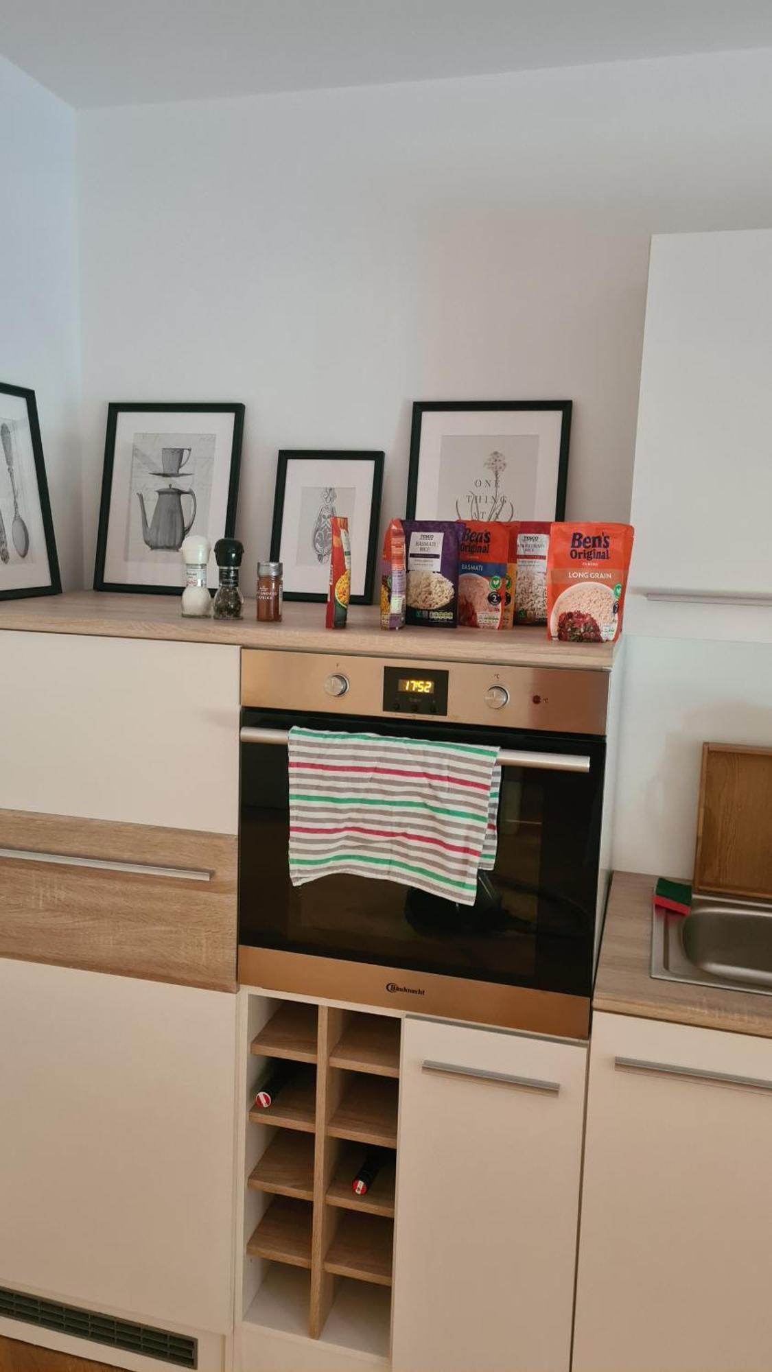 Top Apartments Kaiserebersdorf Vienna Luaran gambar